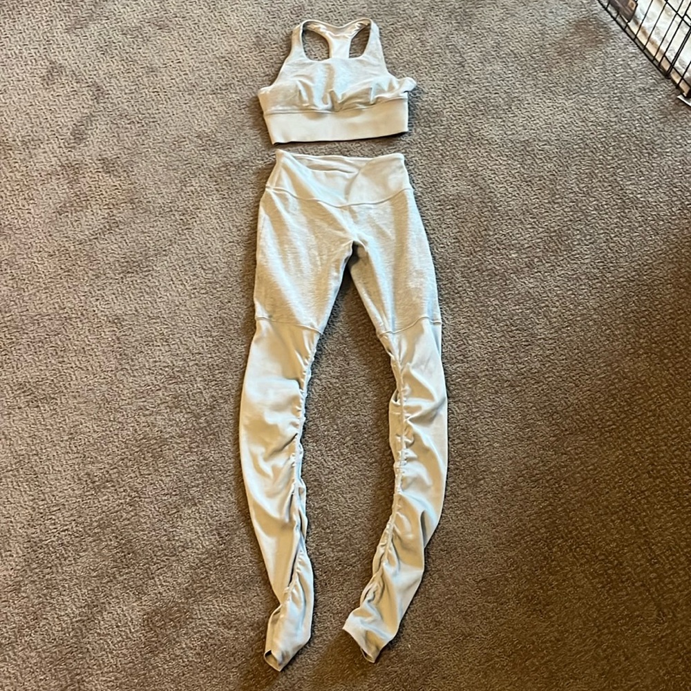 GREY ALO SET. Size small both top and bottom. Great condition.